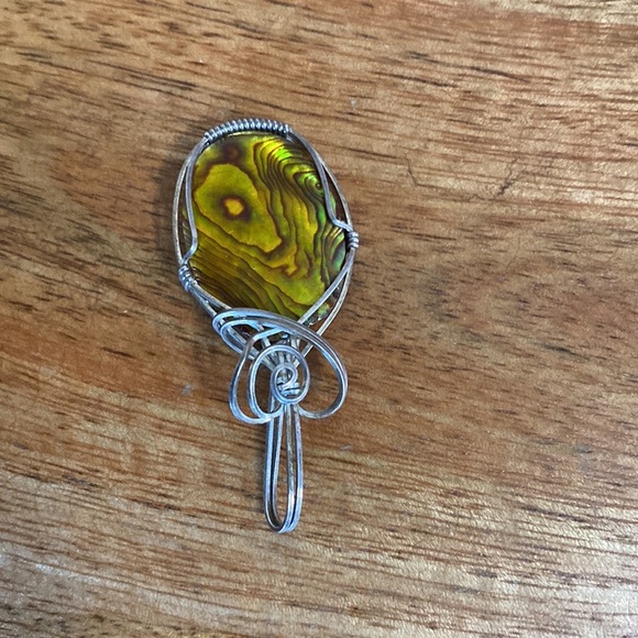 FINAL PRICE $10 Artisan Handmade Silver Wired Abalone Shell Charm Pendant - Picture 5 of 5